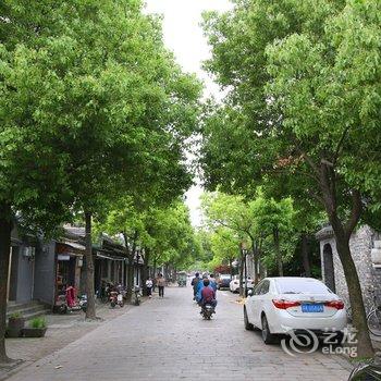 扬州米开朗基罗特色民宿(地官弟街分店)酒店提供图片