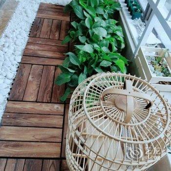 �Ϻ�С����666��ɫ����(����·�ֵ�)�Ƶ��ṩͼƬ