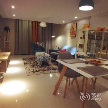 �Ϻ�С����666��ɫ����(����·�ֵ�)�Ƶ��ṩͼƬ