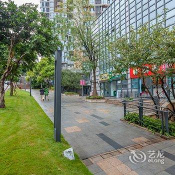 重庆赫利特色民宿(建新东路分店)酒店提供图片