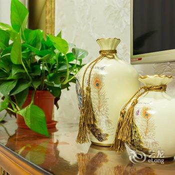 �ɶ���Ůʿ��ɫ����(�кͶ��ֵַ�)�Ƶ��ṩͼƬ