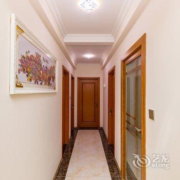 �ɶ���Ůʿ��ɫ����(�кͶ��ֵַ�)�Ƶ��ṩͼƬ