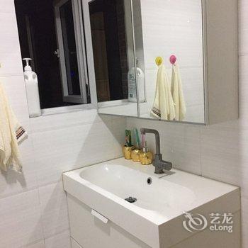 成都王熙朵s特色民宿(春江西路分店)酒店提供图片