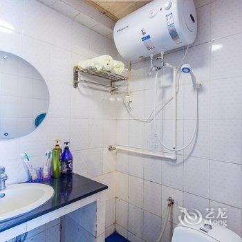 广州伍女士特色民宿(侨港路分店)酒店提供图片