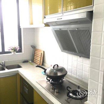 广州情迷爱琴海特色民宿(南岭工业区六横路分店)酒店提供图片