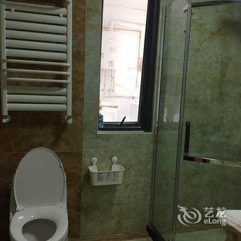 成都城南豪华江景房公寓酒店提供图片