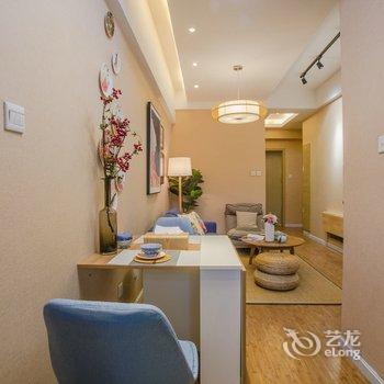 成都DARK GREEN-家普通公寓(蜀都大道店)酒店提供图片