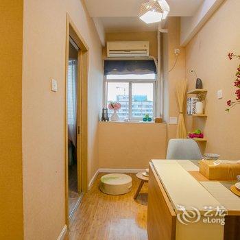 成都DARK GREEN-家普通公寓(蜀都大道店)酒店提供图片