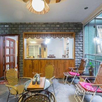 重庆渝哥特色民宿(天马路分店)酒店提供图片