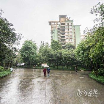 重庆渝哥特色民宿(天马路分店)酒店提供图片