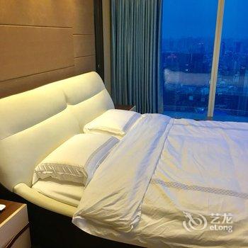 成都270度全落地窗观景房普通公寓酒店提供图片