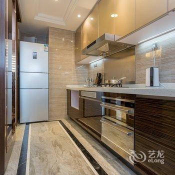 成都270度全落地窗观景房普通公寓酒店提供图片