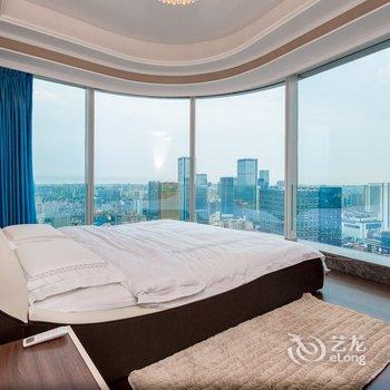 成都270度全落地窗观景房普通公寓酒店提供图片