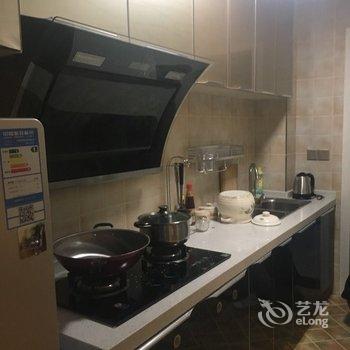 重庆漏网鱼普通公寓酒店提供图片