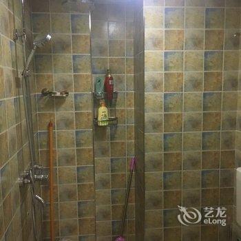 重庆漏网鱼普通公寓酒店提供图片