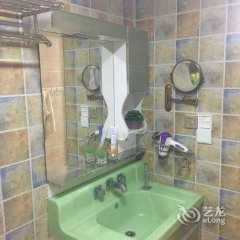 重庆漏网鱼普通公寓酒店提供图片