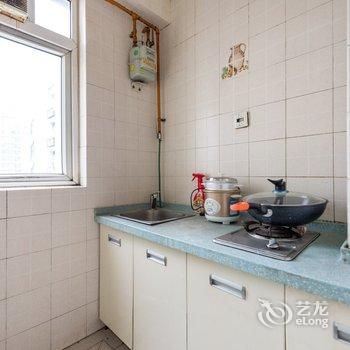 成都诗与胡说普通公寓(南糠市街店)酒店提供图片