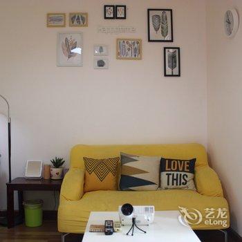 成都诗与胡说普通公寓(南糠市街店)酒店提供图片