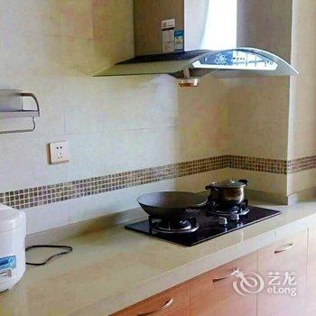 峨眉山市爱e家酒店式家庭公寓(食为天美食街店)酒店提供图片