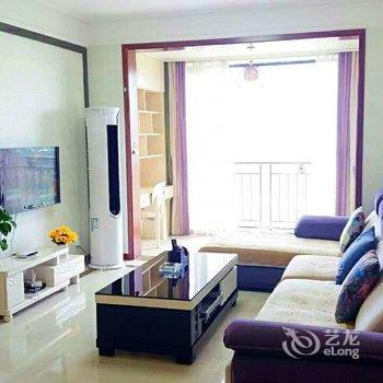 峨眉山市爱e家酒店式家庭公寓(食为天美食街店)酒店提供图片