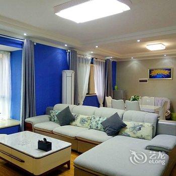 峨眉山市爱e家酒店式家庭公寓(食为天美食街店)酒店提供图片