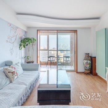 青岛默默温馨的家公寓(东海西路与云安路交叉口分店)酒店提供图片