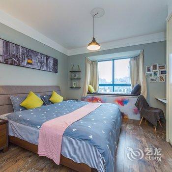 重庆乐乎居解放碑核心商圈旁楼下双地铁普通公寓酒店提供图片