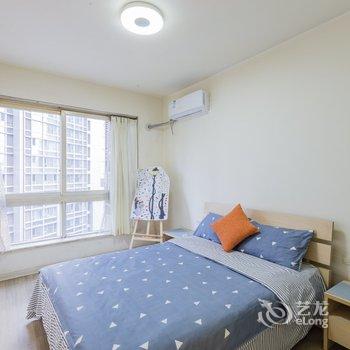 重庆乐乎居解放碑核心商圈旁楼下双地铁普通公寓酒店提供图片