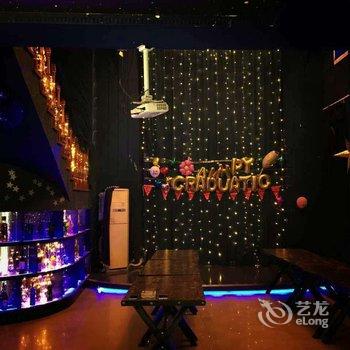 郑州自由天堂梦幻星空主题轰趴馆酒店提供图片