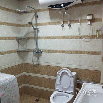 营口精装三室家庭日租房普通公寓酒店提供图片