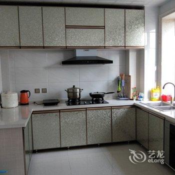 营口精装三室家庭日租房普通公寓酒店提供图片