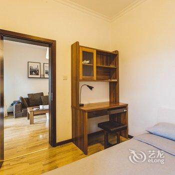 重庆在37楼俯瞰渝中半岛城市天际线江景两房普通公寓酒店提供图片