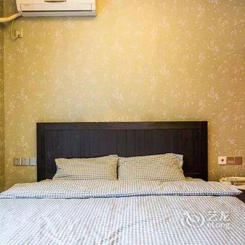 重庆在37楼俯瞰渝中半岛城市天际线江景两房普通公寓酒店提供图片