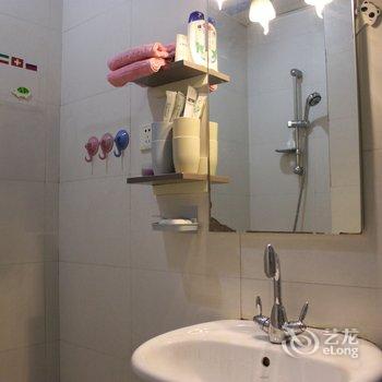 成都诗与胡说复式(分店)酒店提供图片