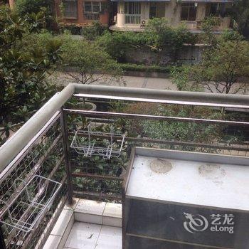 成都诗与胡说复式(分店)酒店提供图片