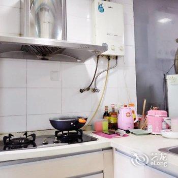 成都诗与胡说复式(分店)酒店提供图片