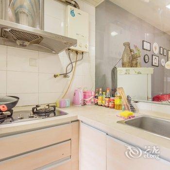 成都诗与胡说复式(分店)酒店提供图片