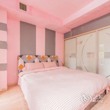 成都诗与胡说复式(分店)酒店提供图片