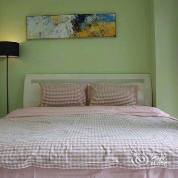 成都诗与胡说复式(分店)酒店提供图片