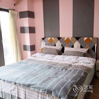 成都诗与胡说复式(分店)酒店提供图片