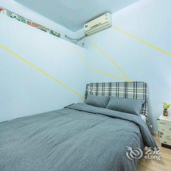 成都诗与胡说复式(分店)酒店提供图片