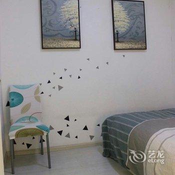 成都诗与胡说复式(分店)酒店提供图片