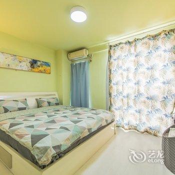 成都诗与胡说复式(分店)酒店提供图片