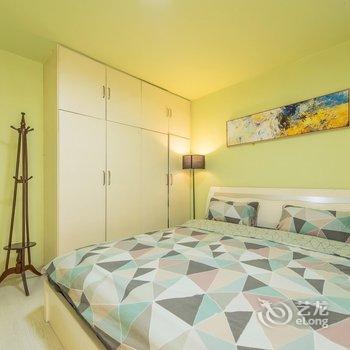 成都诗与胡说复式(分店)酒店提供图片