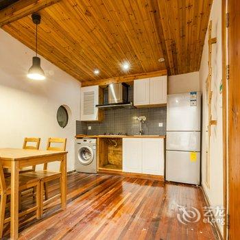 上海斑斓·家静安普通公寓(陕西北路店)酒店提供图片