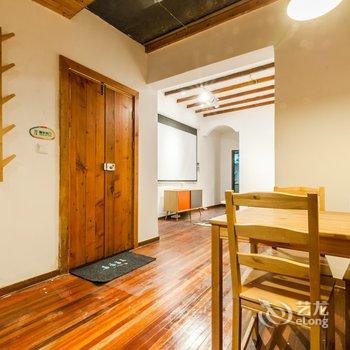 上海斑斓·家静安普通公寓(陕西北路店)酒店提供图片