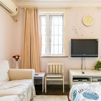 上海清新文艺青年之家普通公寓(水城路店)酒店提供图片