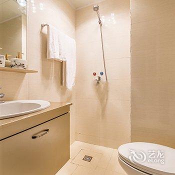 重庆modern times 三居含接机普通公寓酒店提供图片