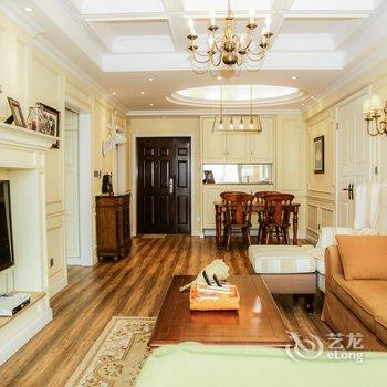 重庆西宅解放碑地铁上豪装超大两居室高档公寓酒店提供图片