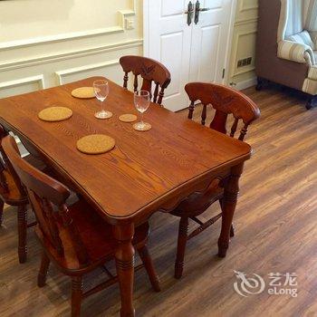 重庆西宅解放碑地铁上豪装超大两居室高档公寓酒店提供图片